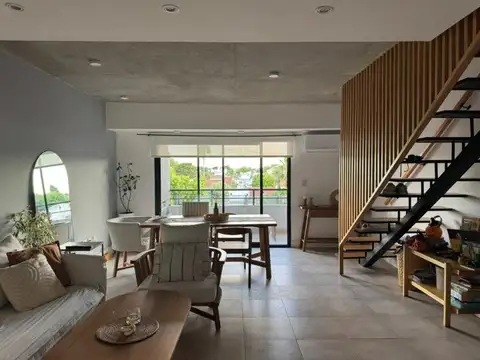 Venta departamento  3 amb Olivos con terraza