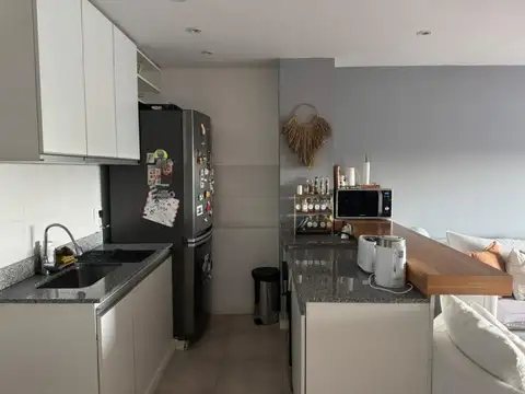 San Lorenzo 2400 , Piso 3
