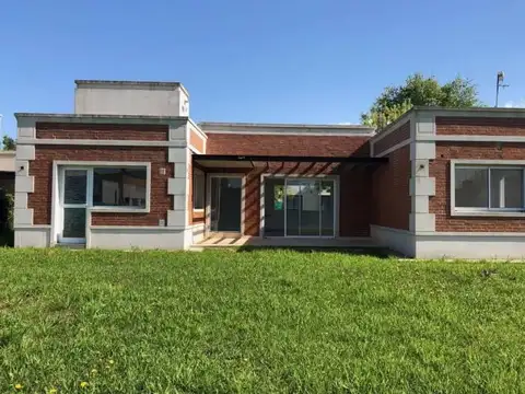Casa en Venta 4 Ambientes en Barrio Cerrado Manzanares Chico