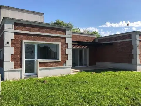 Casa en Venta 4 Ambientes en Barrio Cerrado Manzanares Chico