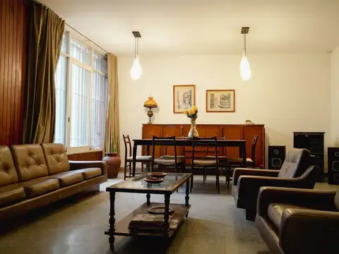 VENTA - CASA 3 HABITACIONES, PILETA Y DEPENDENCIA
