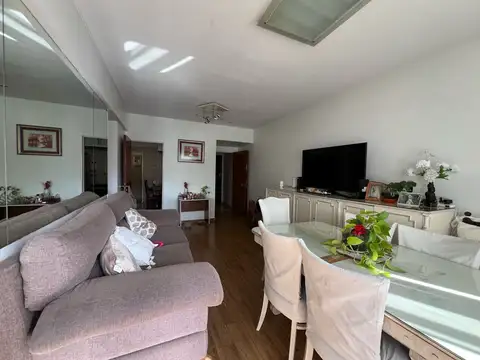 LUMINOSO y TRANQUILO - TRES dormitorios subte CERCA!