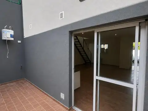 Depto Tipo Casa en Venta de 3 dormitorios
