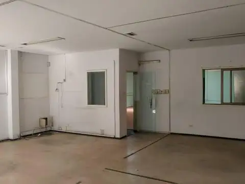 Excelente Depósito 500 mts 2/ ALQUILER BARRACAS