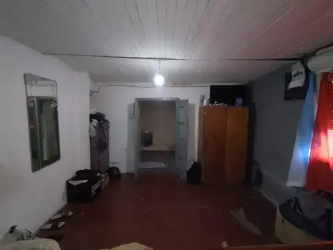 Casa en  zona comercial