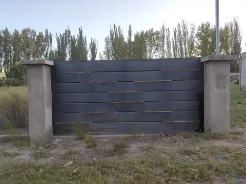 Gran lote en Barrio Complejo Cordillera