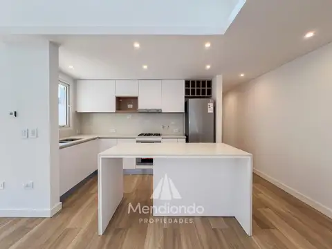 Gascón casi la costa (Playa Varese)