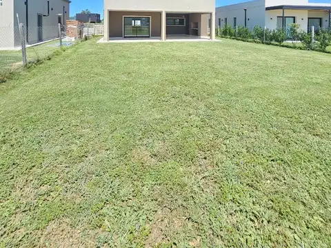 Casa a Estrenar 6 ambientes en San Pablo