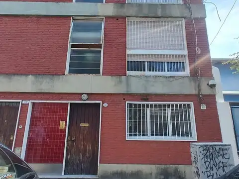 VENTA - Dos Ambientes en PB con Patio - Villa Luro 