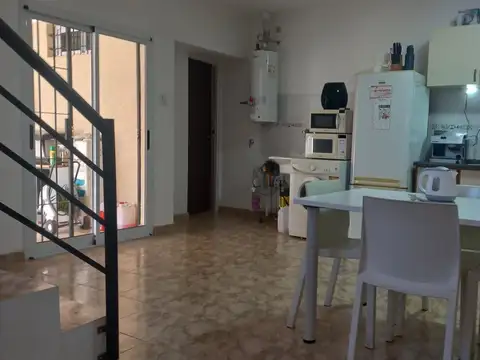 VENTA DUPLEX 2 DORMITORIOS Y COCHERA