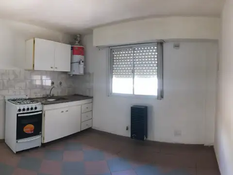 2 amb. Colombres al 600, bajas expensas, posibilidad de dejar el auto en patio