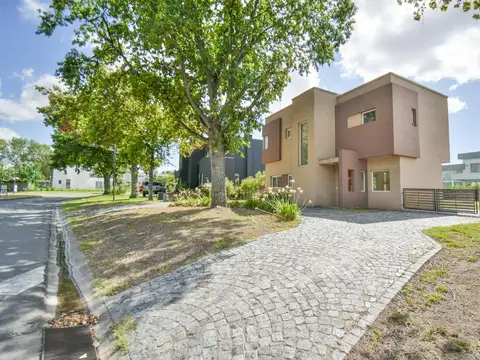 Fincas De Hudson R 100