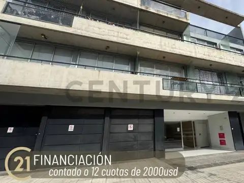 Venta Cochera cubierta en Agronomía