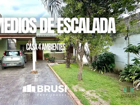 CASA EN VENTA EN REMEDIOS DE ESCALADA 4 AMBIENTES