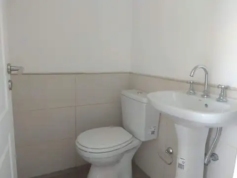 Local en Venta en Arguello, USD 118.000