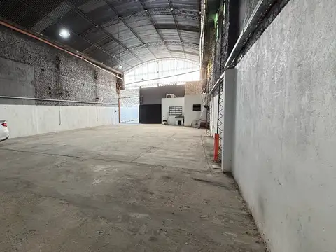 ALQUILER - Galpón con oficina y baño - Barrio Abasto, Rosario