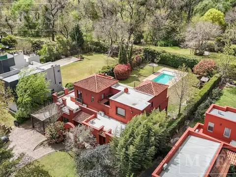 Casa en venta sobre lote interno en el  Barrio La Celina Ingeniero Maschwitz