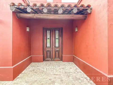 Casa en venta sobre lote interno en el  Barrio La Celina Ingeniero Maschwitz