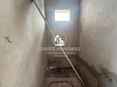 Casa en Venta con 3 cocheras
