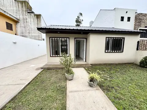 Casa a estrenar en Venta, Colinas de Peralta Ramos