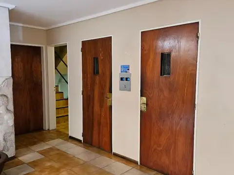 Buenos Aires 1100, Piso 9