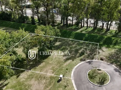 Lote en venta en Azzurra Pilar