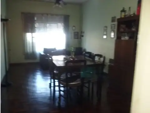 Depto Tipo Casa en Venta de 6 ambientes