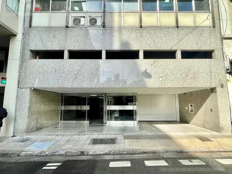 Oficina en Peron al 1600 San Nicolás Con 3 Cocheras