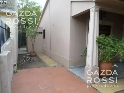 Casa en Venta en Adrogue, USD 118.000