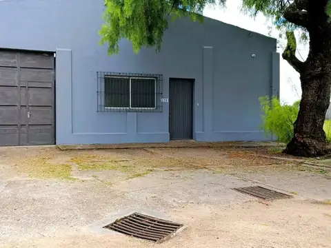 Alquiler galpón en Pando con 800m² de construcción