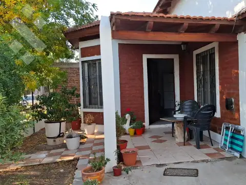 En Venta | Casa de 3 Dormitorios + Estudio | Barrio Viña del Rio | Plottier