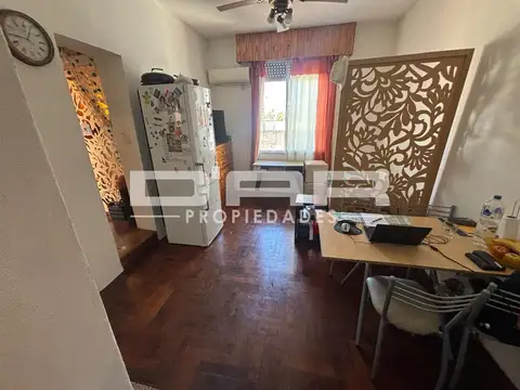 Venta Ph De 2 Ambientes En 3er Piso X Escalera Con Patio - Av. Boedo 400