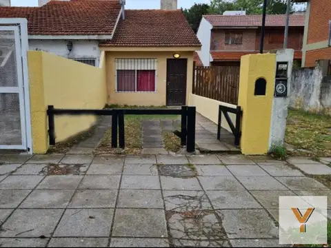 Depto Tipo Casa en Venta de 2 ambientes