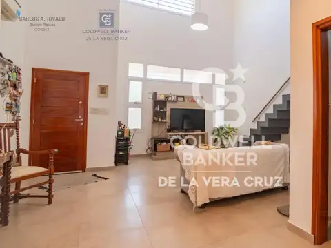 Casa 3 ambientes con 2 baños
