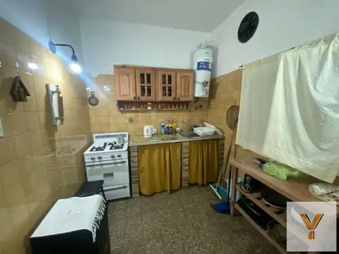 Casa en Venta con 5 cocheras