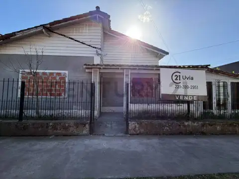 14a e/ 467 y 471 500, Piso 0