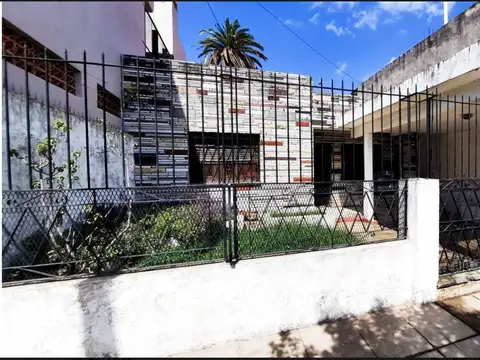 VENTA CASA 3 AMB PATIO COCHER JDIN BERNAL FINANCIA