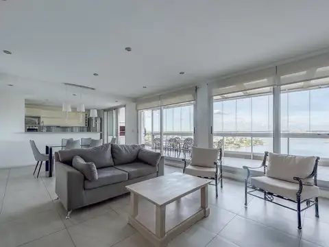 Departamento 4 amb con 2 cocheras Golf Nordelta