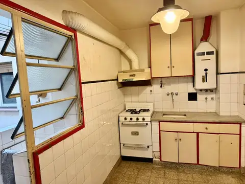 DEPARTAMENTO DE 2 AMBIENTES EN ALMAGRO A RECICLAR