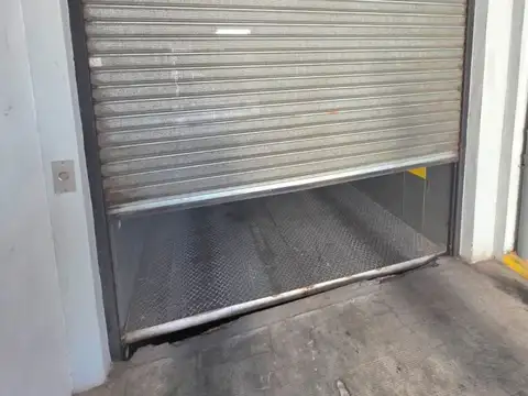 VENTA COCHERA EN VILLA DEL PARQUE