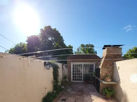 Duplex con Cochera y Patio en Alquiler - Carapachay