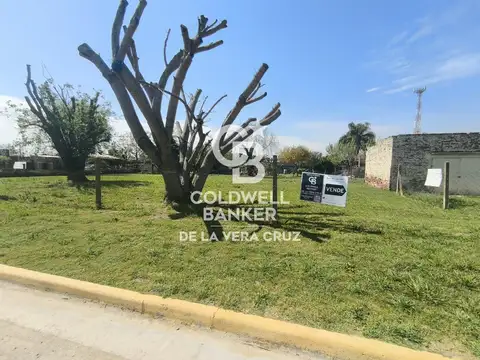 Extenso terreno en calle Rivadavia y La Carlota San Carlos Norte