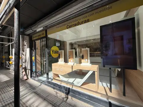 Local en Recoleta