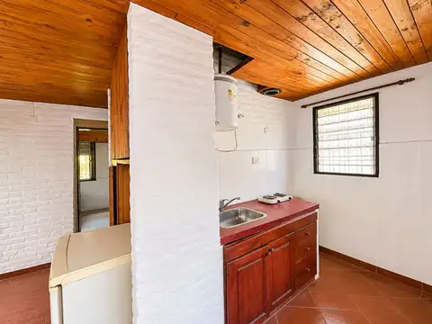Casa 3 ambientes con 1 baño
