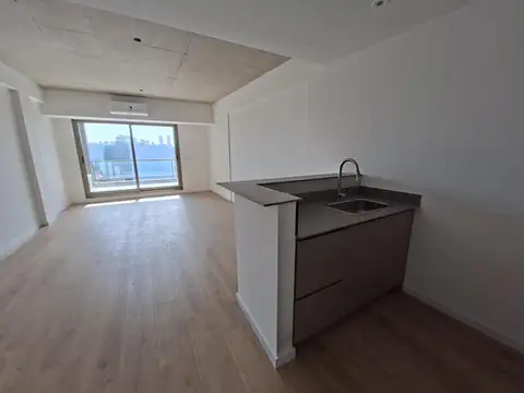 Departamento en Alquiler en Coghlan, $ 900.000