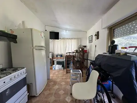 Casa 2 ambientes con 1 baño