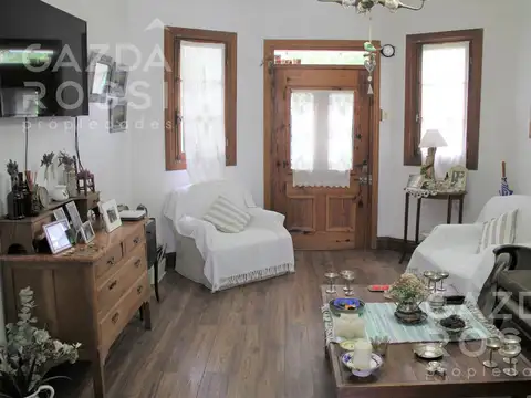 Casa en Venta con 1 cochera