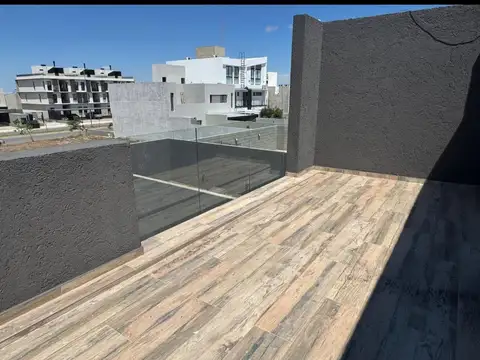 Depto Tipo Casa en Venta de 3 dormitorios