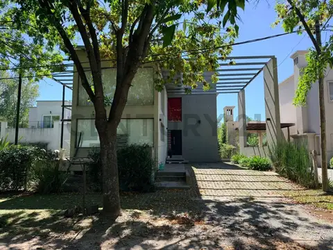 458 y 14a , Piso 0