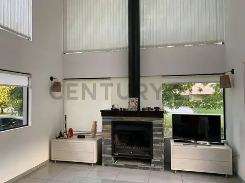 Casa en Alquiler en City Bell, USD 1.700
